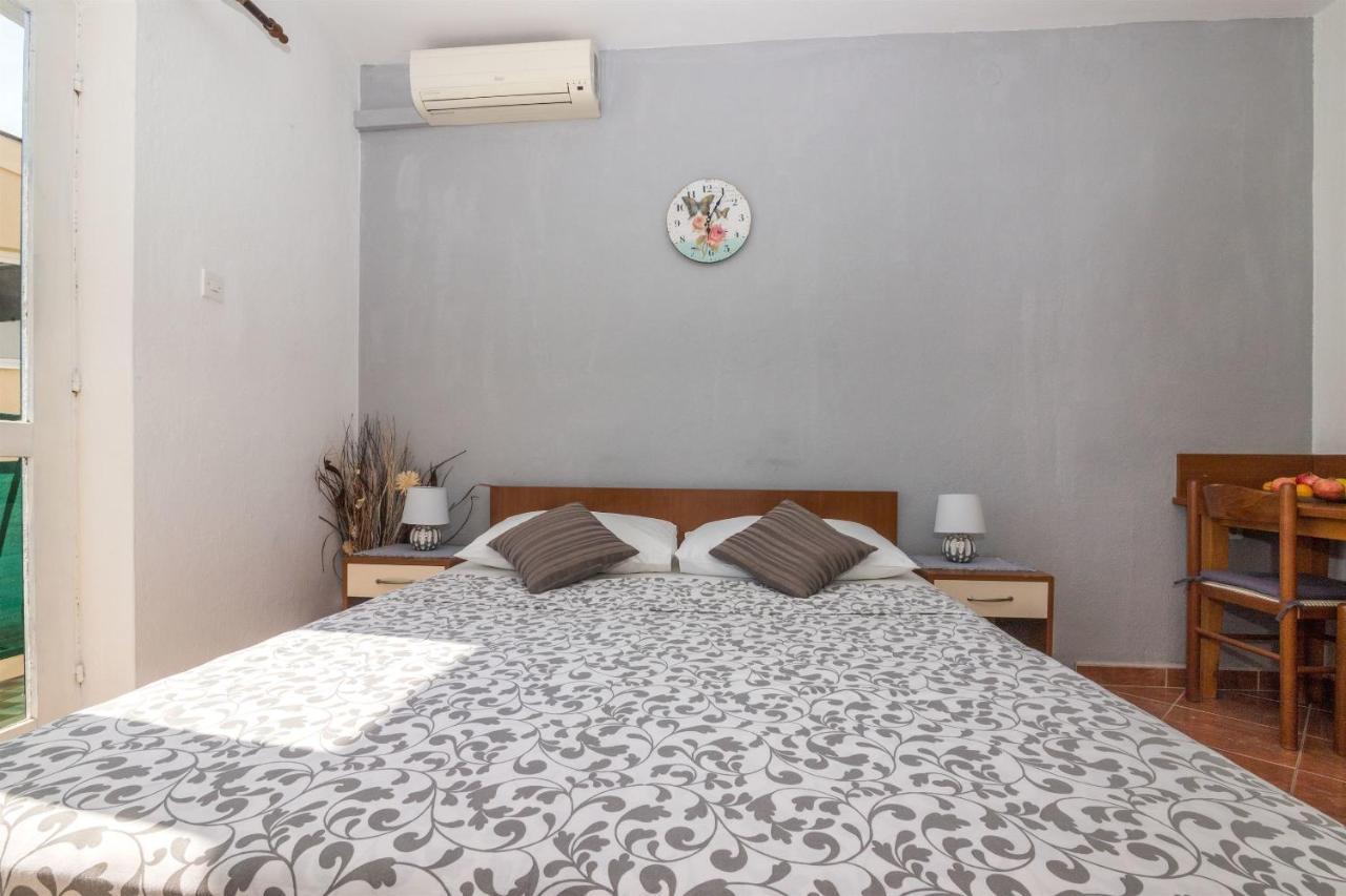 Apartments Tolj Igrane Dış mekan fotoğraf