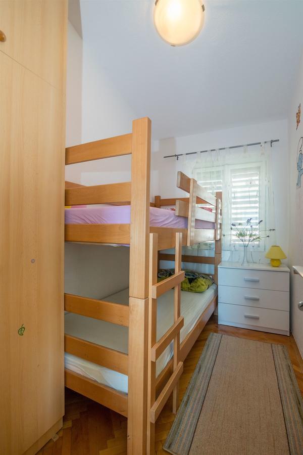 Apartments Tolj Igrane Dış mekan fotoğraf