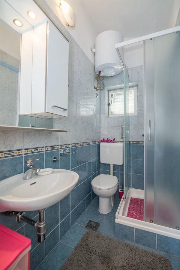 Apartments Tolj Igrane Dış mekan fotoğraf