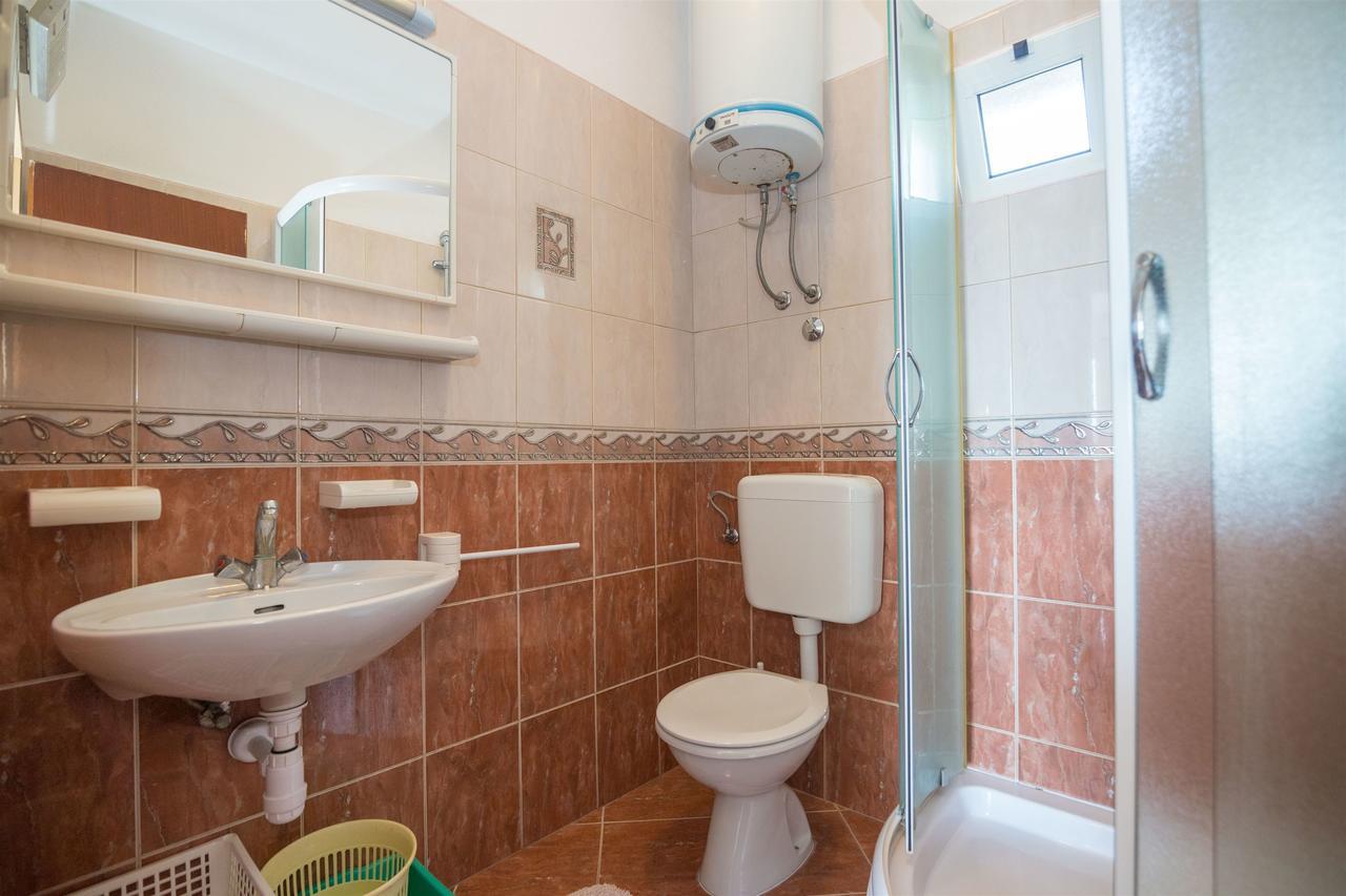 Apartments Tolj Igrane Dış mekan fotoğraf